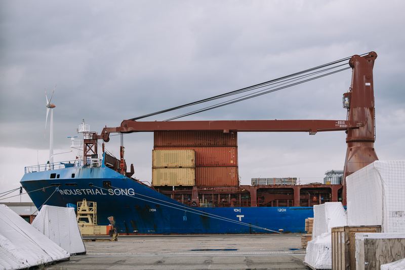 International Trade & Transport
